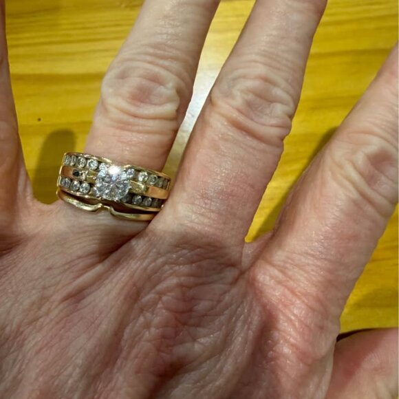 14 karat gold ladies wedding ring set - Picture 5 of 9